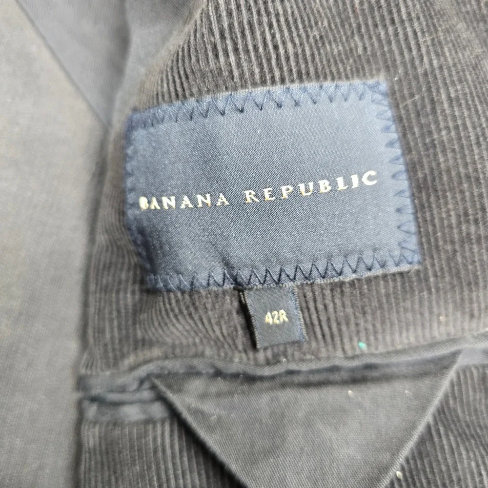 Banana Republic stylish banana